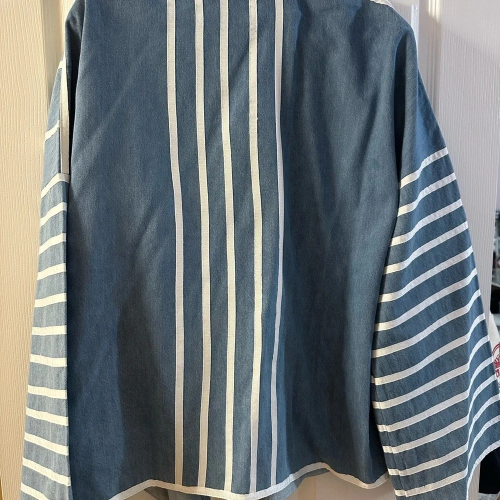 AKIRA Blue and White Striped Cape - Picture 4 of 5
